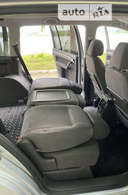 Минивэн Volkswagen Touran 2008 в 