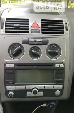 Минивэн Volkswagen Touran 2008 в 