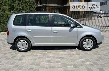 Минивэн Volkswagen Touran 2005 в 