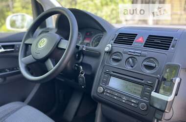 Минивэн Volkswagen Touran 2005 в 