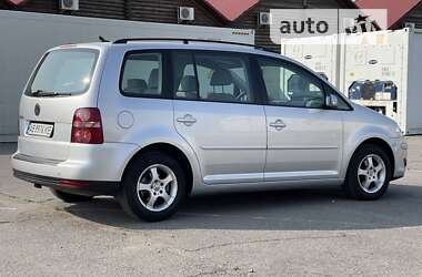Минивэн Volkswagen Touran 2007 в 