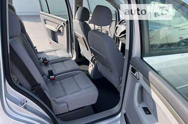 Минивэн Volkswagen Touran 2007 в 