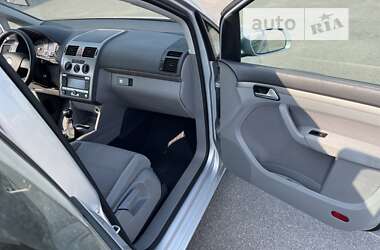 Минивэн Volkswagen Touran 2007 в 