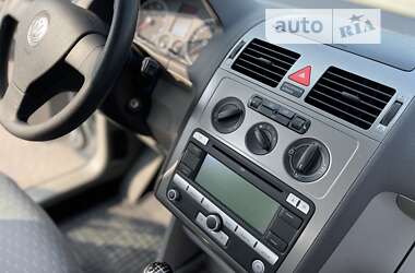 Минивэн Volkswagen Touran 2007 в 