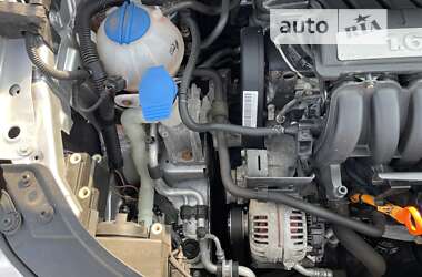 Минивэн Volkswagen Touran 2007 в 