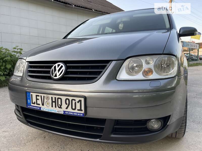 Минивэн Volkswagen Touran 2004 в Хмельницком