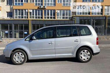 Минивэн Volkswagen Touran 2003 в 