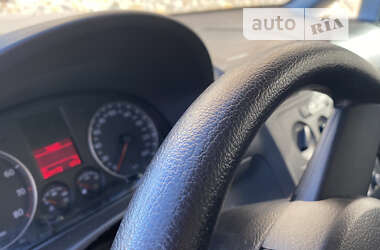 Минивэн Volkswagen Touran 2003 в 