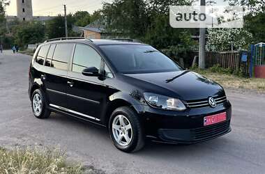 Микровэн Volkswagen Touran 2012 в Коростене