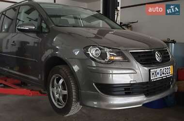 Микровэн Volkswagen Touran 2010 в 