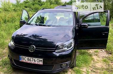 Микровэн Volkswagen Touran 2012 в Самборе