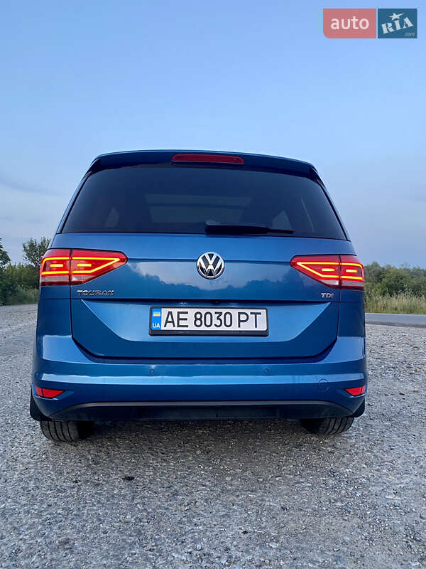 Мікровен Volkswagen Touran 2015 в Івано-Франківську