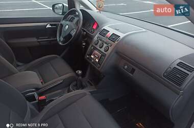 Минивэн Volkswagen Touran 2009 в 