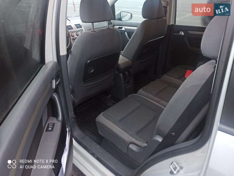 Минивэн Volkswagen Touran 2009 в Ровно