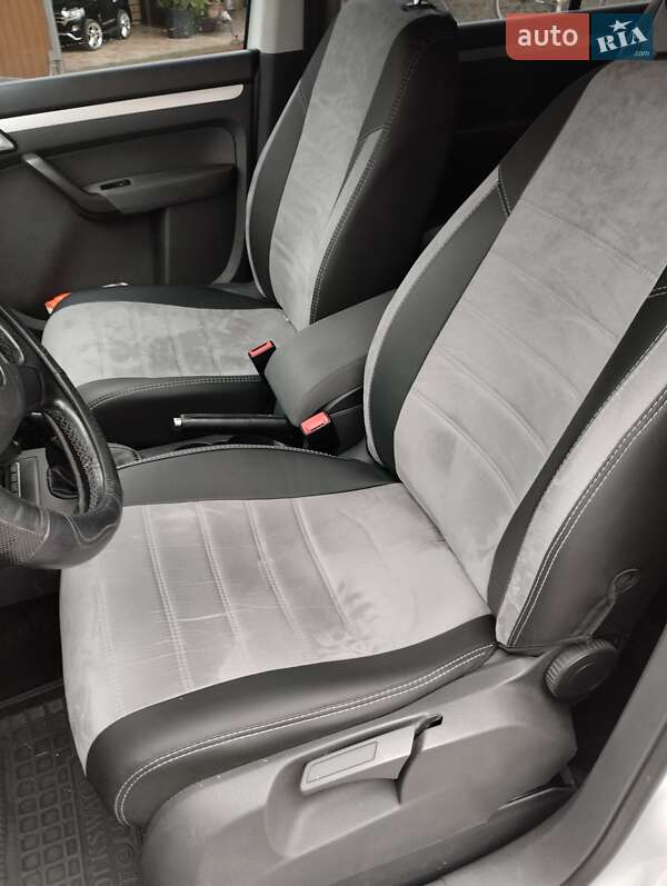 Микровэн Volkswagen Touran 2014 в Тернополе фото 9 Микровэн Volkswagen Touran 2014 в Тернополе