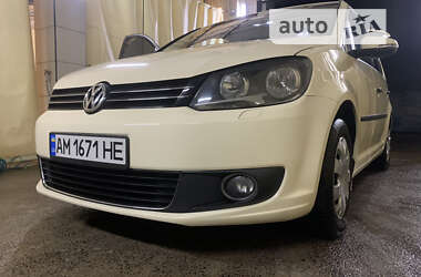 Микровэн Volkswagen Touran 2011 в Житомире