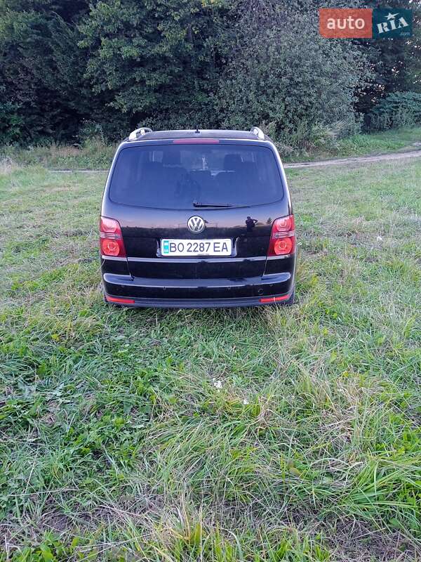 Минивэн Volkswagen Touran 2009 в Бережанах