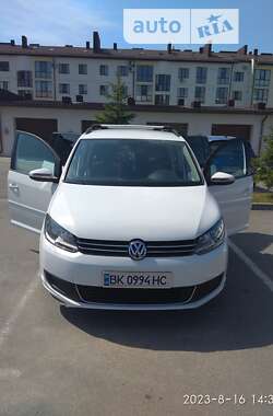Микровэн Volkswagen Touran 2013 в Ровно