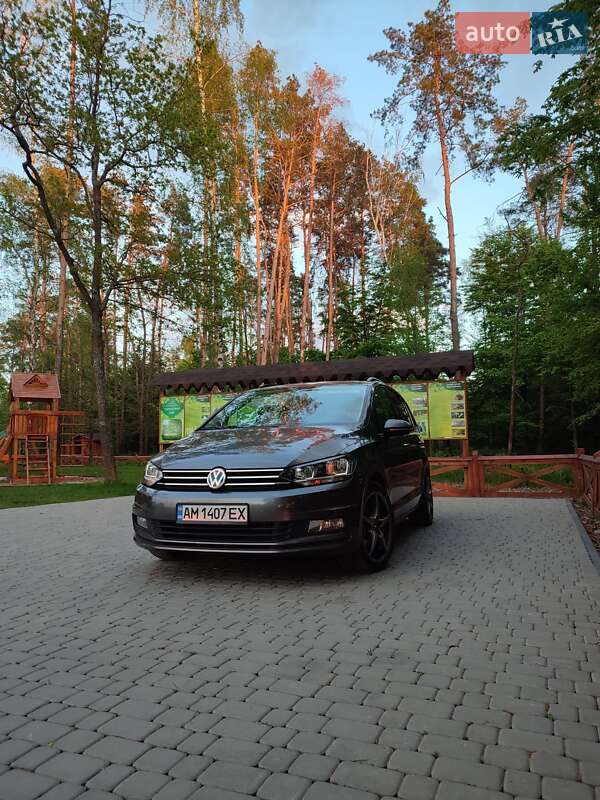 Мікровен Volkswagen Touran 2017 в Коростені