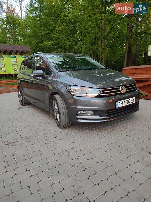 Мікровен Volkswagen Touran 2017 в Коростені