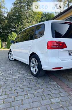 Мікровен Volkswagen Touran 2013 в 
