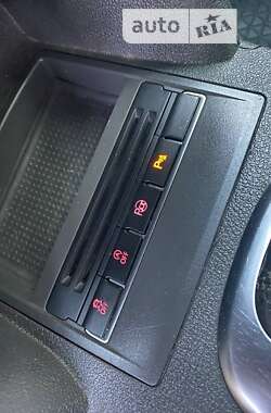 Мікровен Volkswagen Touran 2013 в 