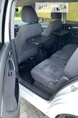Мікровен Volkswagen Touran 2013 в 