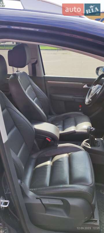 Микровэн Volkswagen Touran 2013 в Ковеле