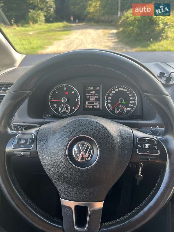 Микровэн Volkswagen Touran 2015 в Глыбокой фото 9 Микровэн Volkswagen Touran 2015 в Глыбокой