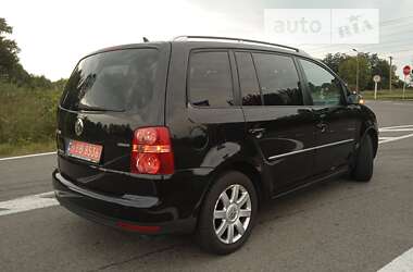 Минивэн Volkswagen Touran 2008 в Луцке