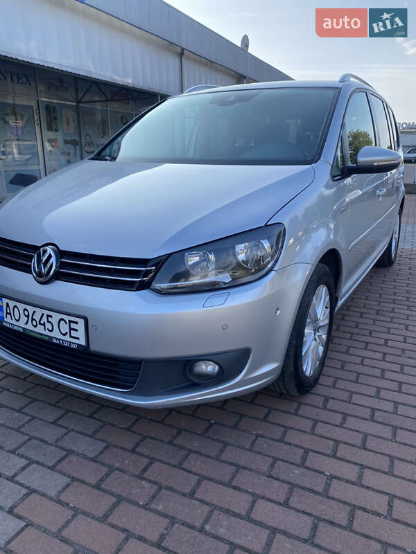 Микровэн Volkswagen Touran 2013 в Мукачево
