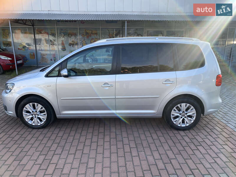 Микровэн Volkswagen Touran 2013 в Мукачево