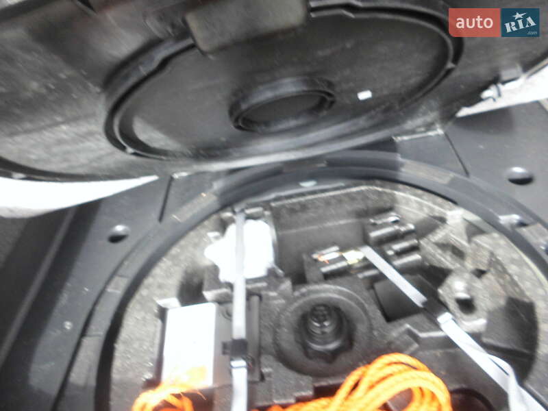 Микровэн Volkswagen Touran 2011 в Виннице фото 14 Микровэн Volkswagen Touran 2011 в Виннице