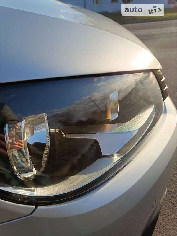 Микровэн Volkswagen Touran 2011 в Львове фото 40 Микровэн Volkswagen Touran 2011 в Львове