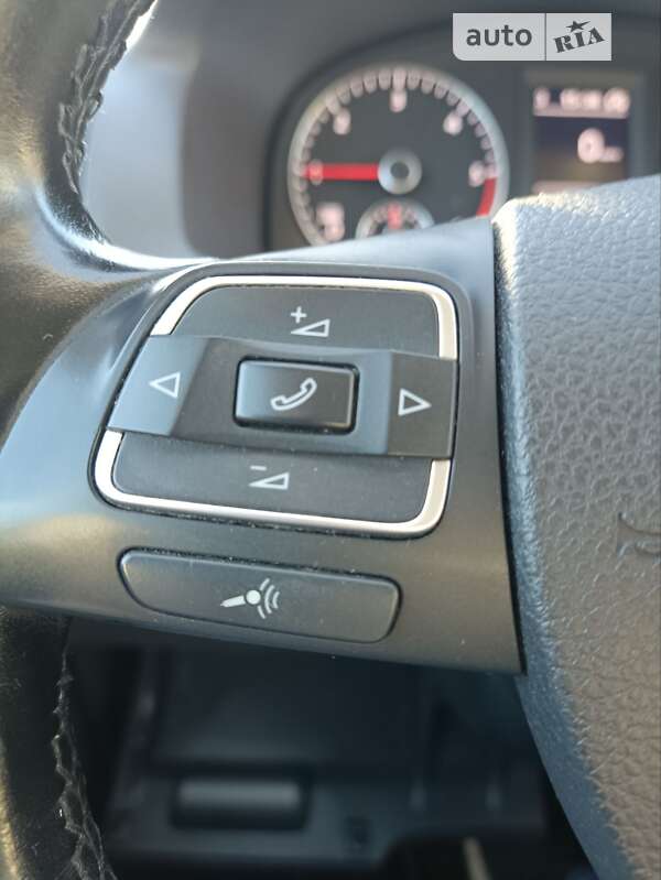 Микровэн Volkswagen Touran 2011 в Львове фото 44 Микровэн Volkswagen Touran 2011 в Львове