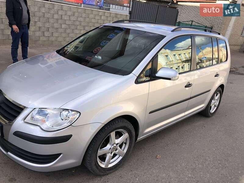 Минивэн Volkswagen Touran 2007 в Балте