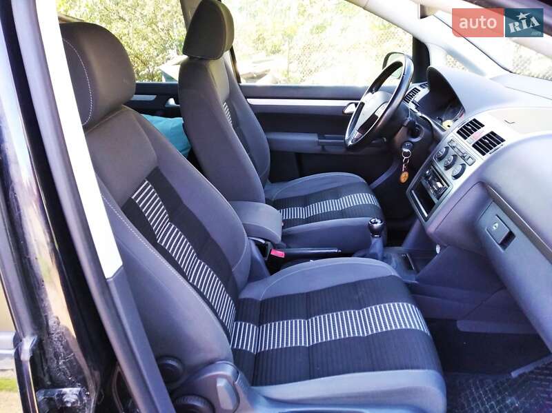 Минивэн Volkswagen Touran 2008 в Мостиске фото 4 Минивэн Volkswagen Touran 2008 в Мостиске