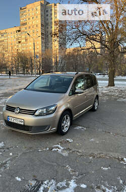 Микровэн Volkswagen Touran 2011 в Харькове