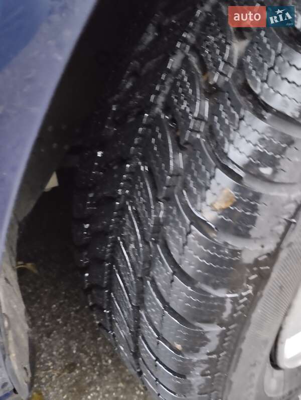 Минивэн Volkswagen Touran 2003 в Мене