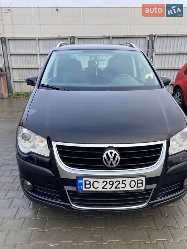 Минивэн Volkswagen Touran 2007 в Львове