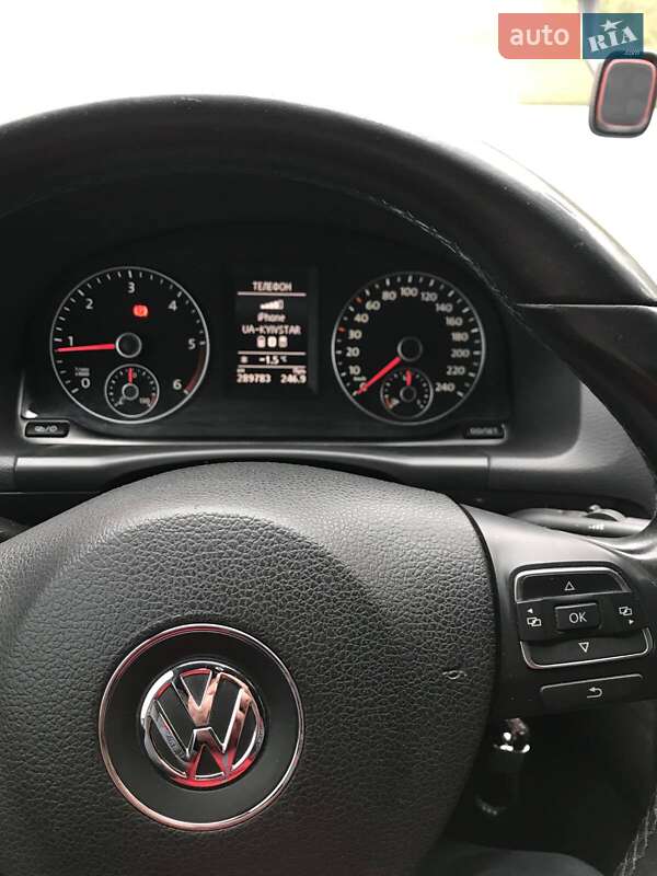 Микровэн Volkswagen Touran 2014 в Борщеве