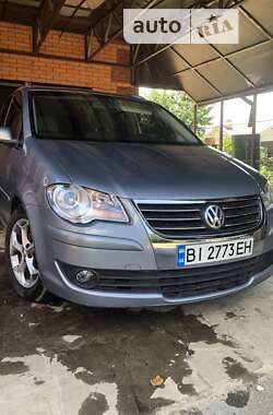 Мінівен Volkswagen Touran 2007 в Полтаві