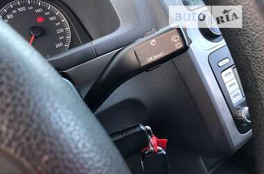 Мінівен Volkswagen Touran 2006 в 