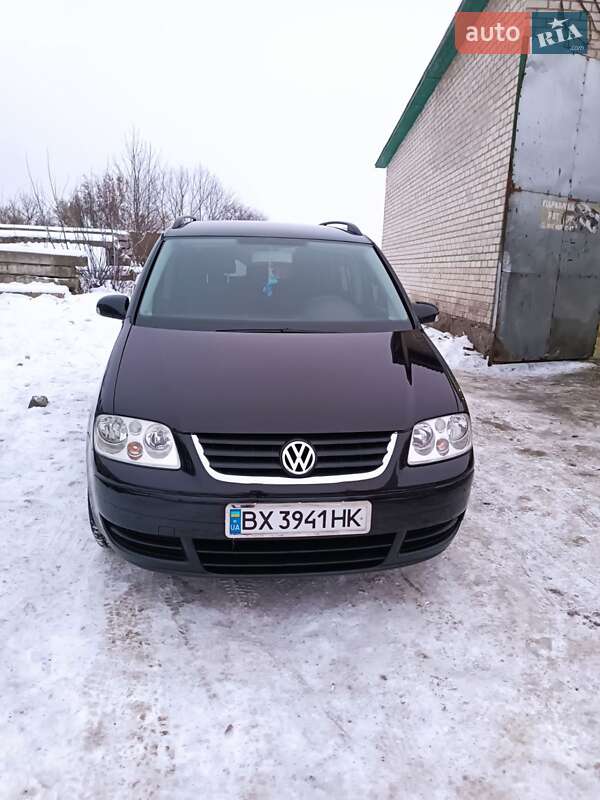Минивэн Volkswagen Touran 2003 в Хмельницком