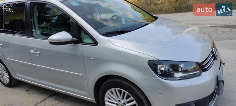 Микровэн Volkswagen Touran 2014 в Каменец-Подольском