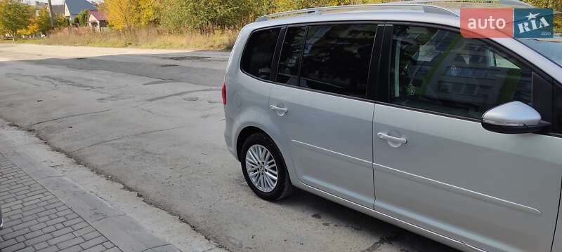 Микровэн Volkswagen Touran 2014 в Каменец-Подольском