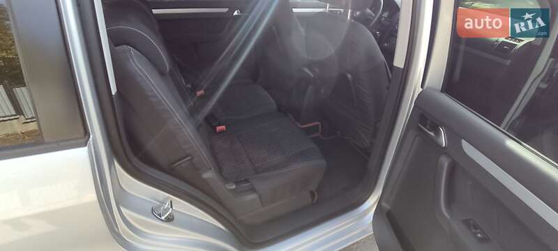 Микровэн Volkswagen Touran 2014 в Каменец-Подольском