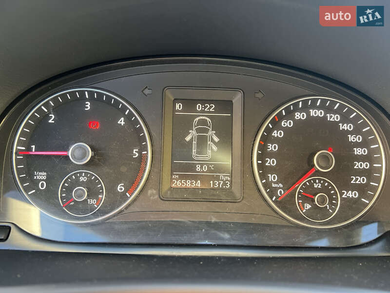 Микровэн Volkswagen Touran 2014 в Николаеве