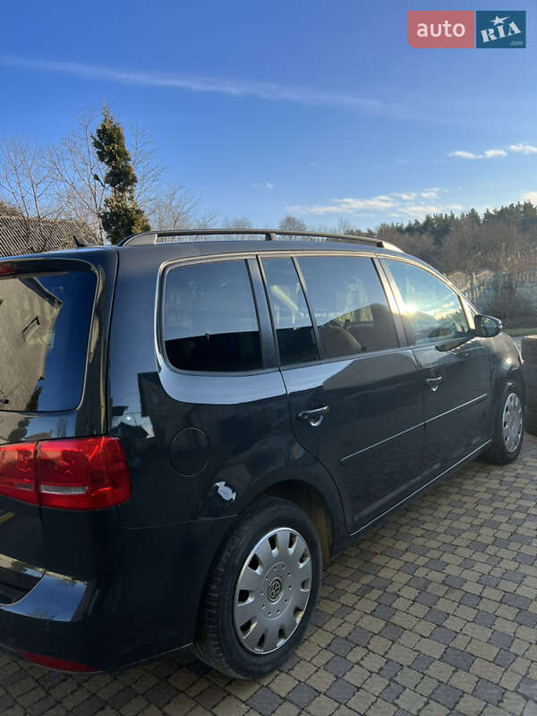 Микровэн Volkswagen Touran 2014 в Николаеве