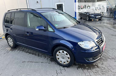 Минивэн Volkswagen Touran 2008 в Локачах
